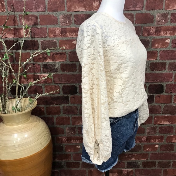 Sz S & L Lace Balloon Sleeve - Picture 3 of 15